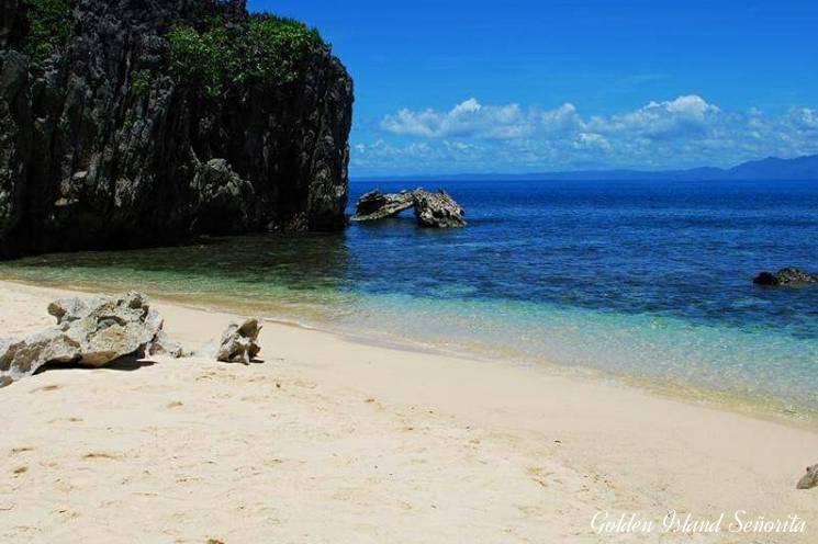 Twelve (12) Incredible Life Lessons Travel Taught Me 2 travel has taught me - Caramoan Island