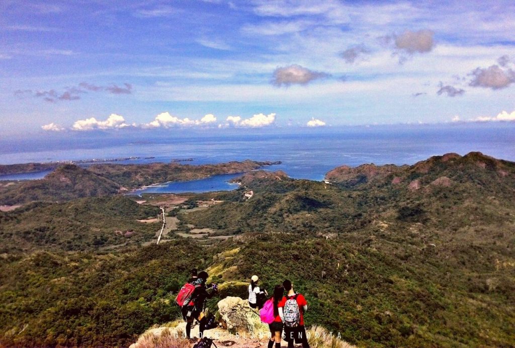 PICO DE LORO: Everything You Need to Know BEFORE You Go (Day Hike Guide + Useful Tips)