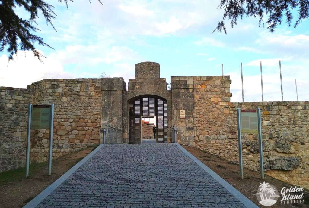 burgos castle of burgos 001 Explore Burgos, Spain: Discover its History and Culinary Delights Burgos