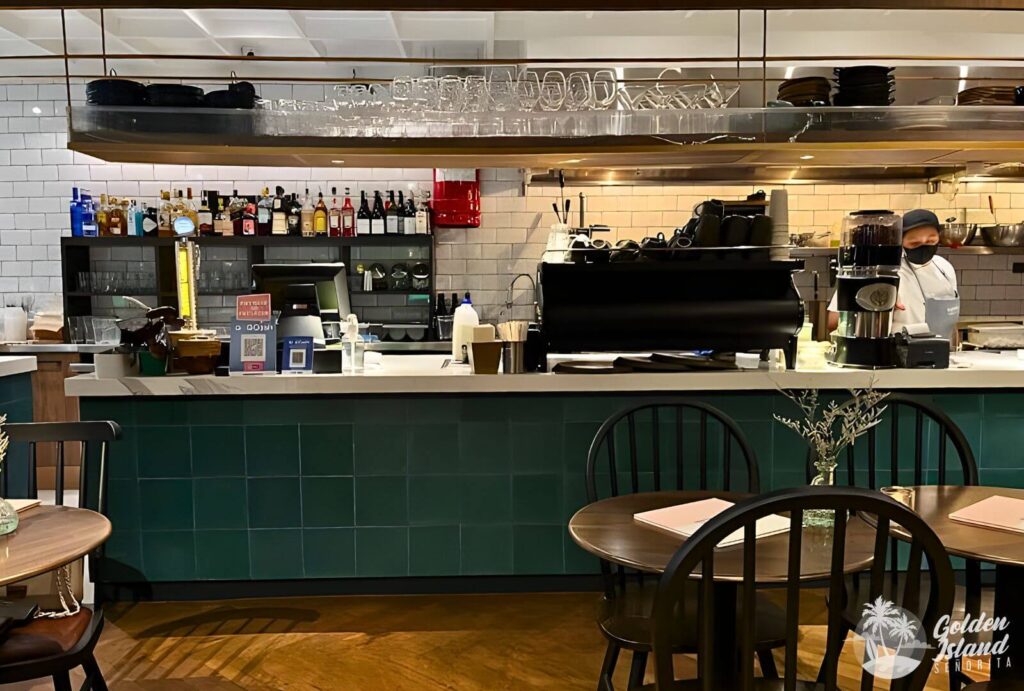 st louis bgc ambiance 001 St. Louis in Bonifacio Global City: A Comprehensive Review Desserts and Pastries