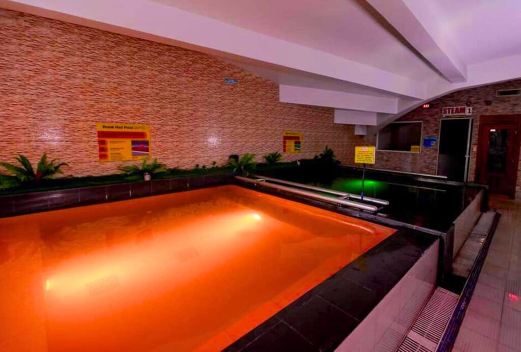 Ace Water Spa, Kapitolyo: An Honest & Complete Review